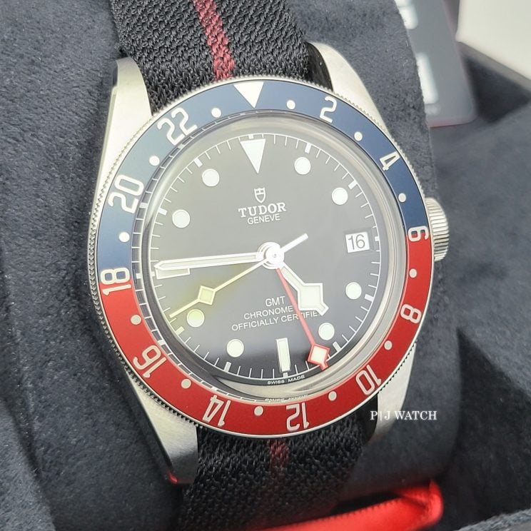 Tudor Black Bay GMT 41mm Black Dial Fabric Strap Men's Watch M79830RB-0003