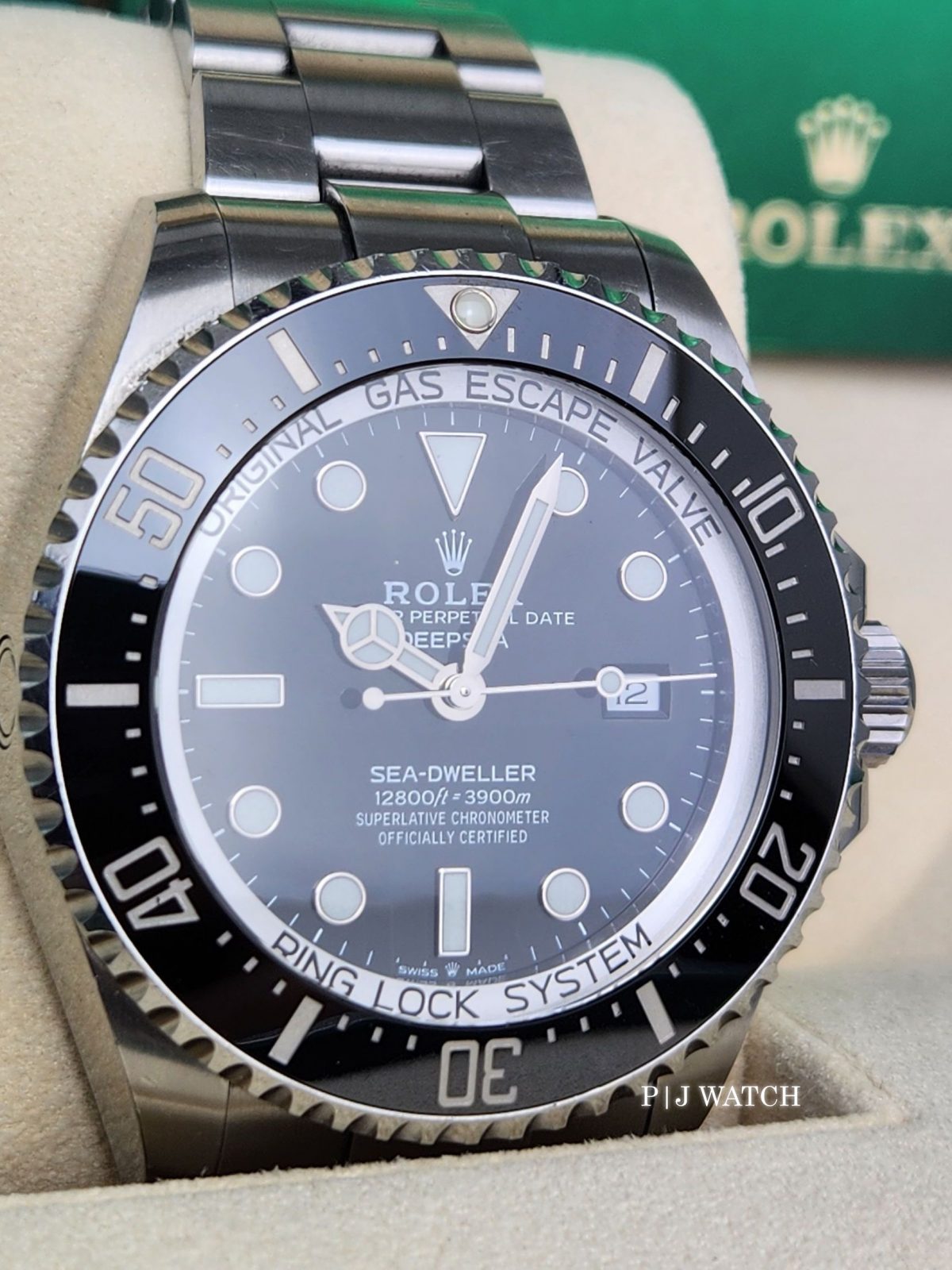 Rolex Sea-Dweller Deepsea Date 44mm Black Dail Men's Watch Ref.126660-1