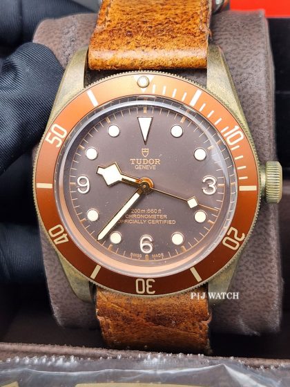 Tudor Heritage 43mm Black Bay Bronze Ref.M79250BM-0005