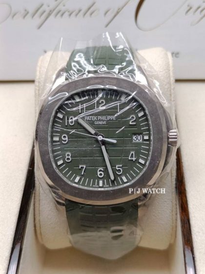 Patek Philippe Aquanaut 42.2 mm White Gold Ref.5168G-010