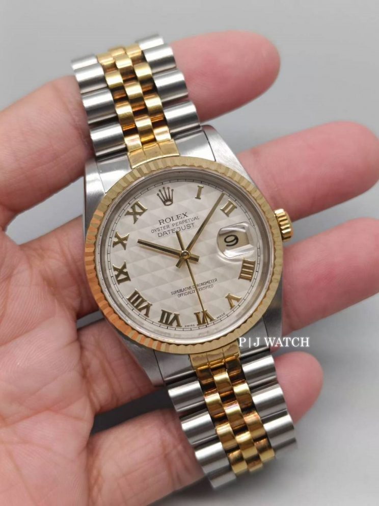 Rolex Datejust 36mm 18kt Gold & SS Ivory Pyramid Roman Ref.116233