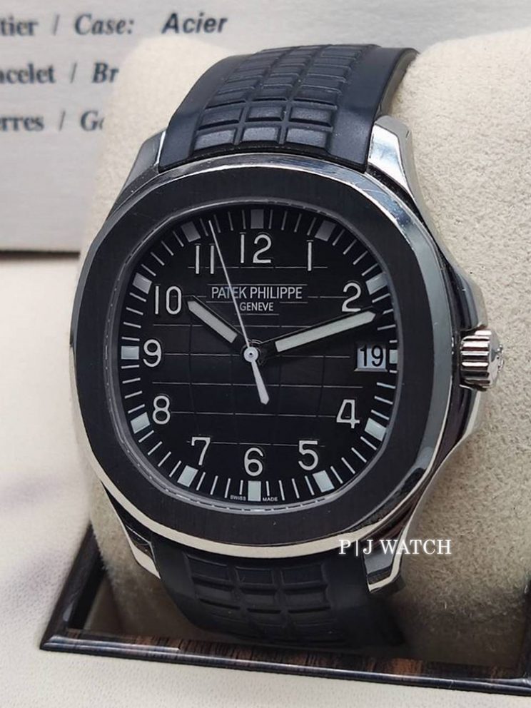 Patek Philippe Aquanaut Date Black Embossed Dial Stainless Steel Ref.5167A-001