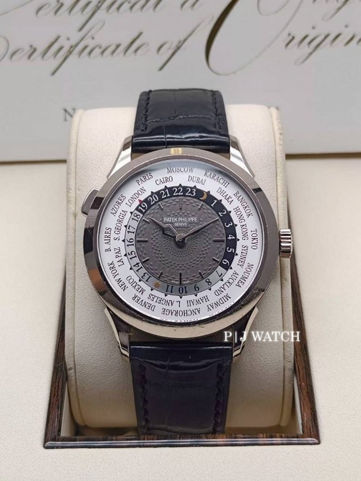 Patek Philippe World Time Complications White Gold Mens Watch Ref.5230G