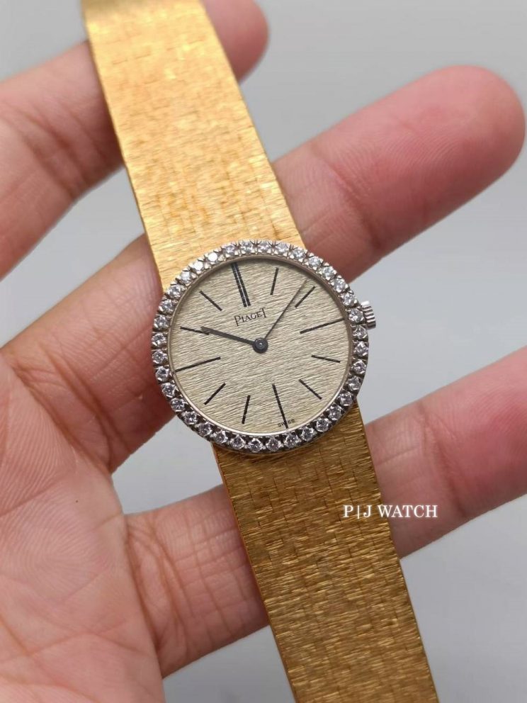 PIAGET lady 18K Gold Diamond Set Manual Wind Bracelet Watch Ref.926