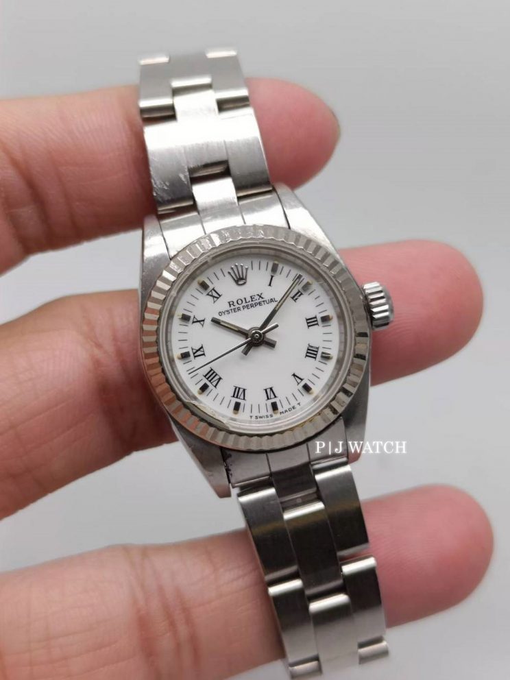 Rolex Lady-Oyster Perpetual 24mm White Dial Ref.67194