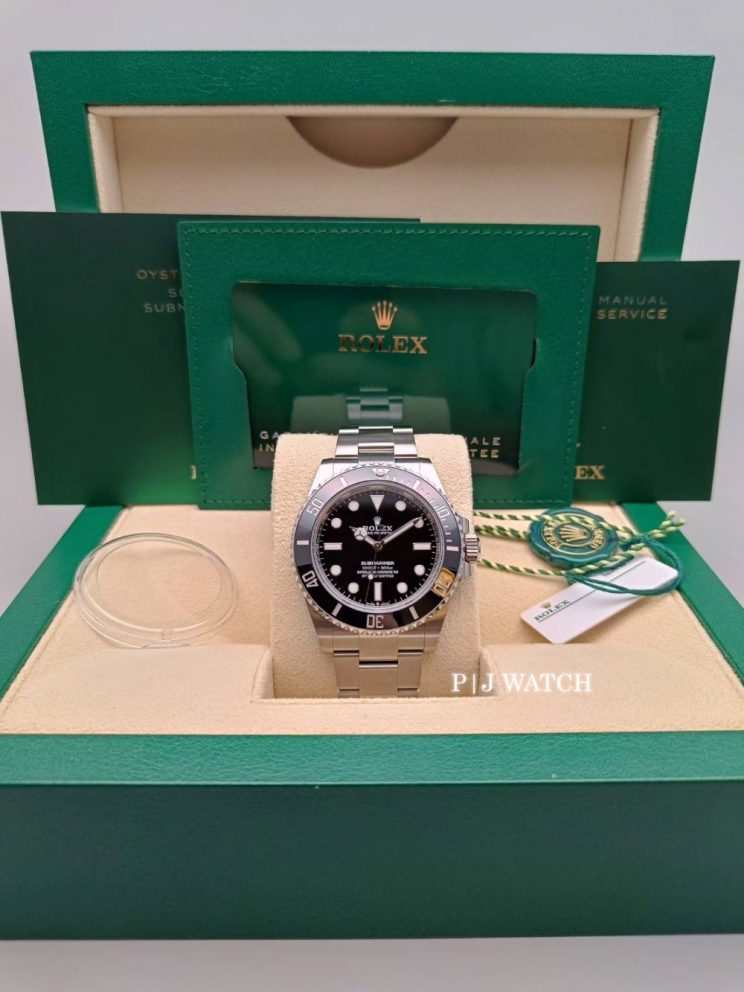 Rolex Submariner Black Dial Oystersteel Men's Diving Watch Ref.124060