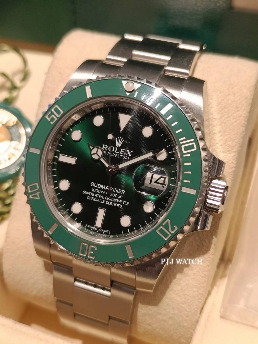Rolex Submariner Date Hulk Green Dial & Bezel Men's Watch Ref.116610LV