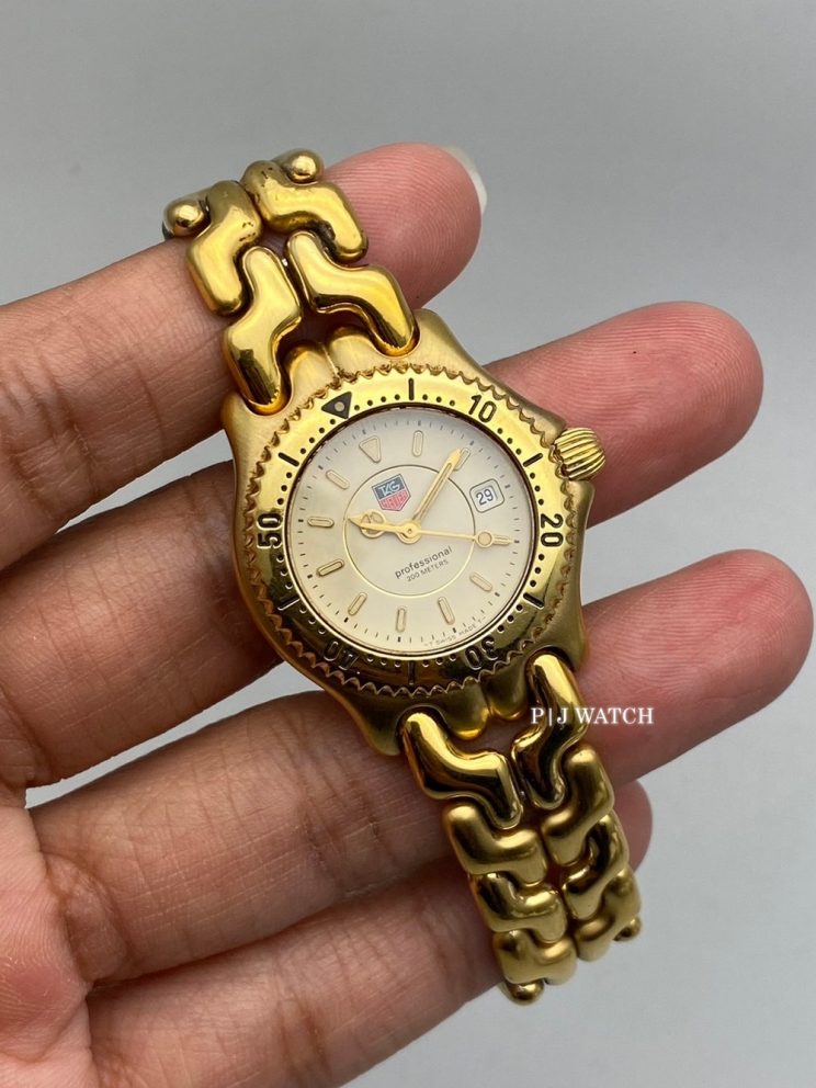 TAG Heuer Professional 200M Creme white Dial Quartz Women's Watch Ref.WG1330-RO