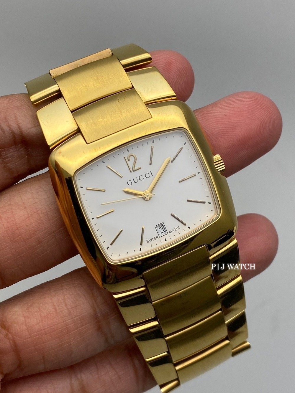 Gucci 8500 Series 34mm Steel Gold Plate White Dial Ref.8500 Series