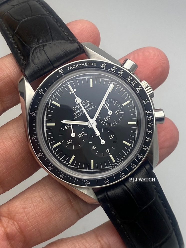 OMEGA Speedmaster Professional Moonwatch 42mm Steel Ref.311.33.42.30.01.002