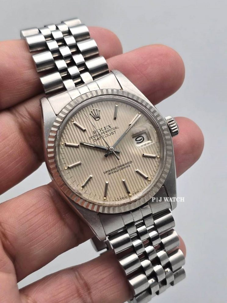 Rolex Datejust 36mm Silver Tapestry Dial Unisex Watch Ref.16014