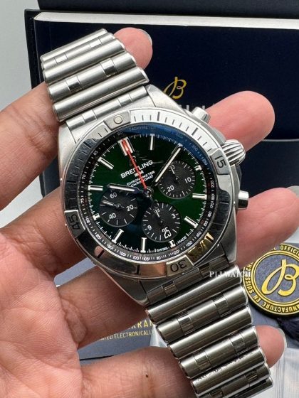 Breitling Chronomat B01 42mm Bentley Automatic Green Dial Ref. AB01343A1L1A1