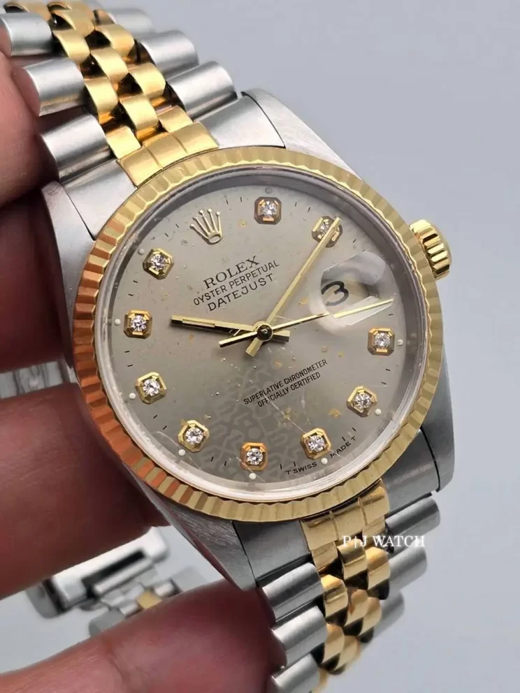 Rolex Datejust 36mm Steel & Yellow Gold Silver Diamonds Dial Ref.16233