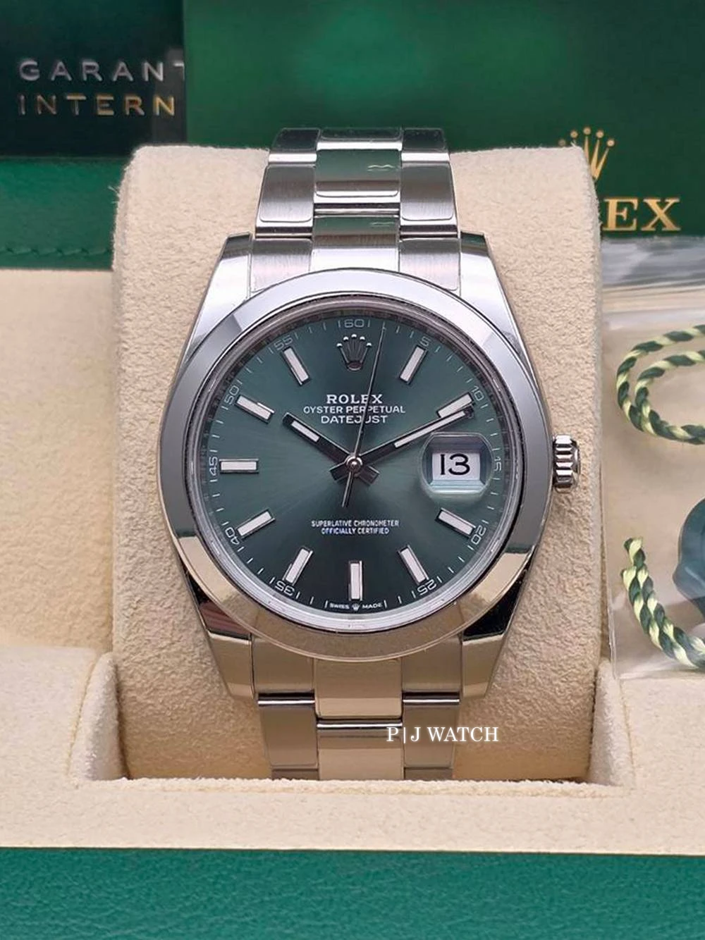 Rolex Datejust 41mm Oystersteel Green Dial Ref.126300