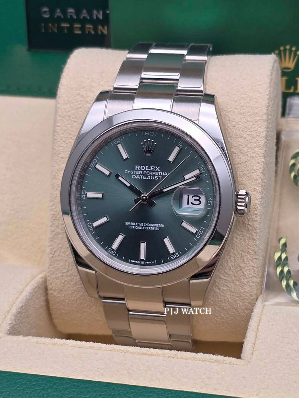 Rolex Datejust 41mm Oystersteel Green Dial Ref.126300