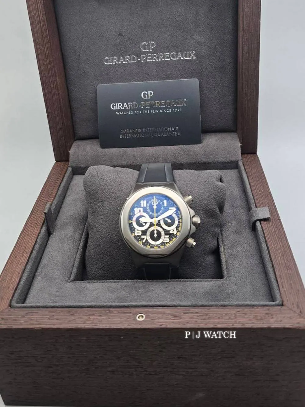 Girard Perregaux Laureato Chronograph Black Dial Ref.80180-21-611-FK6A