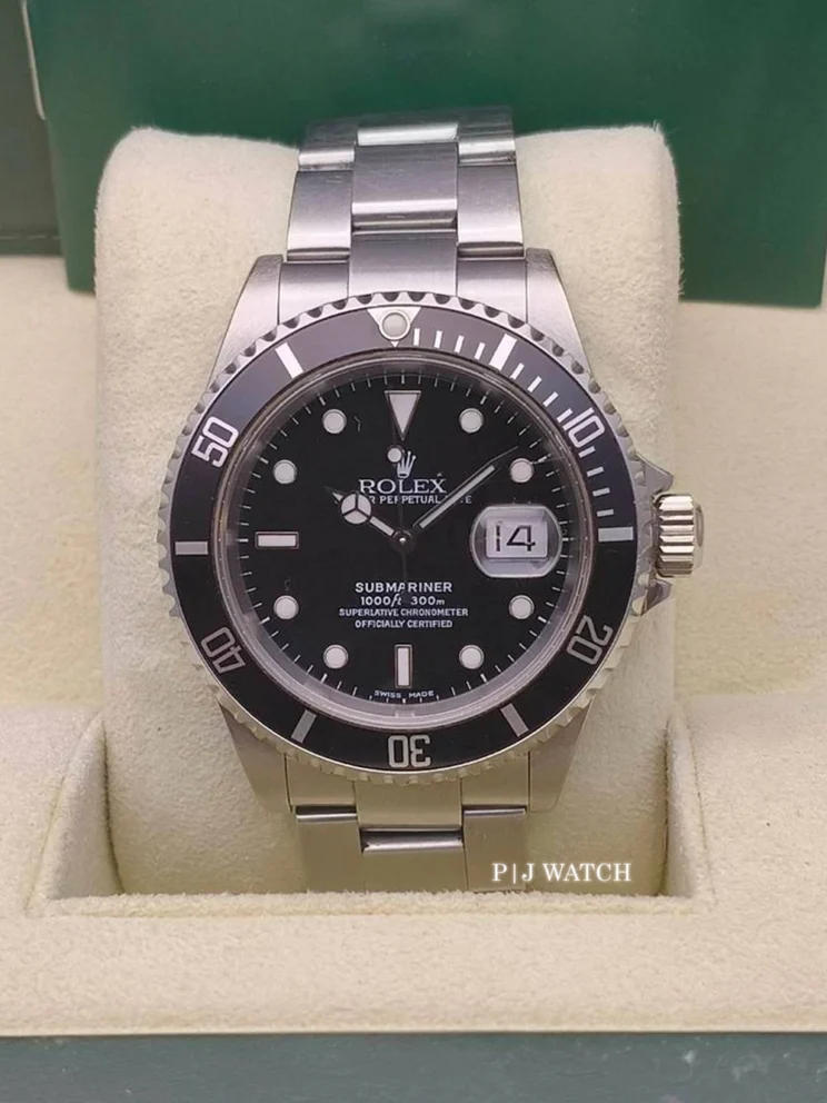 Rolex Submariner Date Black Dial Ref.16610