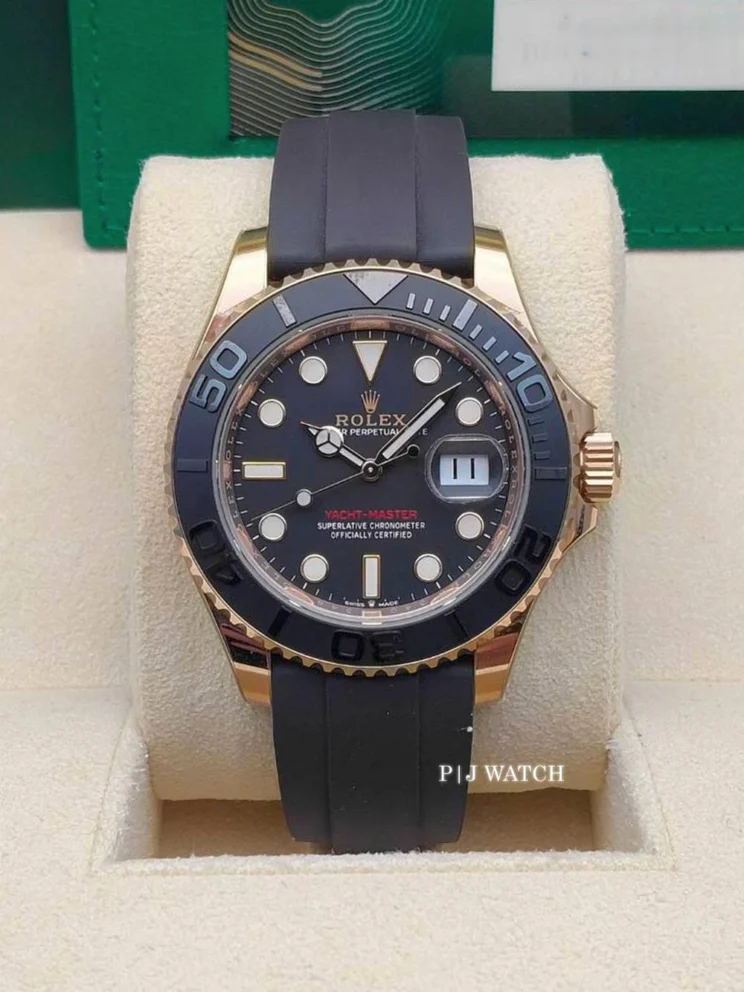 Rolex Yacht-Master 40mm Everose Gold Black Dial Oysterflex Ref.126655